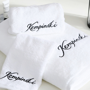 Luxury Hotel Style Embroidery Logo White Bath Towels Set Wholesale