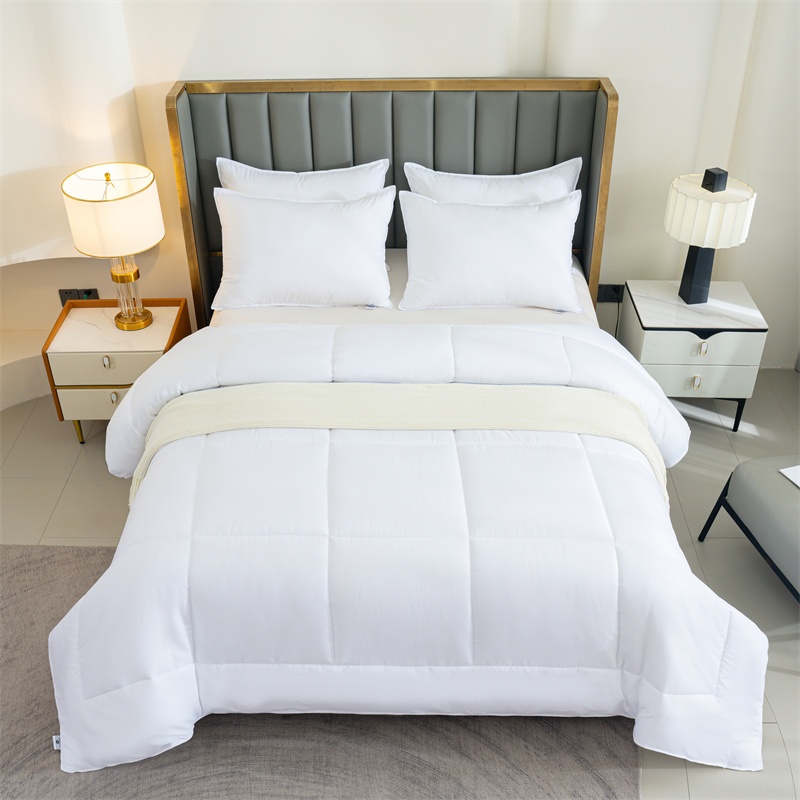 Four Season Soft Comforter Duvet Hotel Room Bedding 