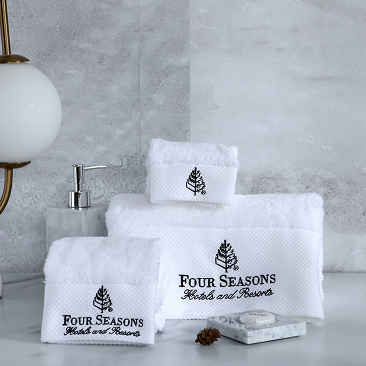 The Ultimate Guide to Choosing the Perfect Hotel Towel Set