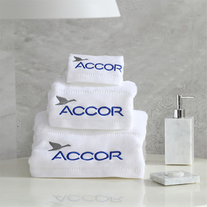 Custom White Cotton Classic Hotel Bath Towels Embroidered
