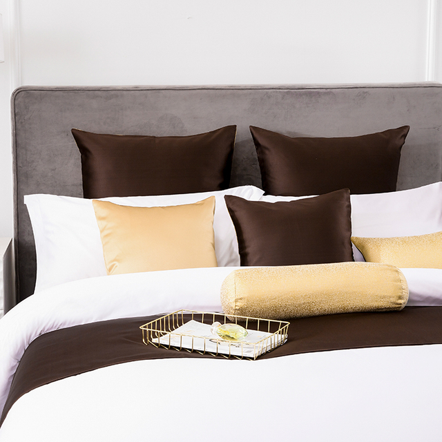 5 Star Hotel Luxury Style Customized Bed Linen King Size Runner