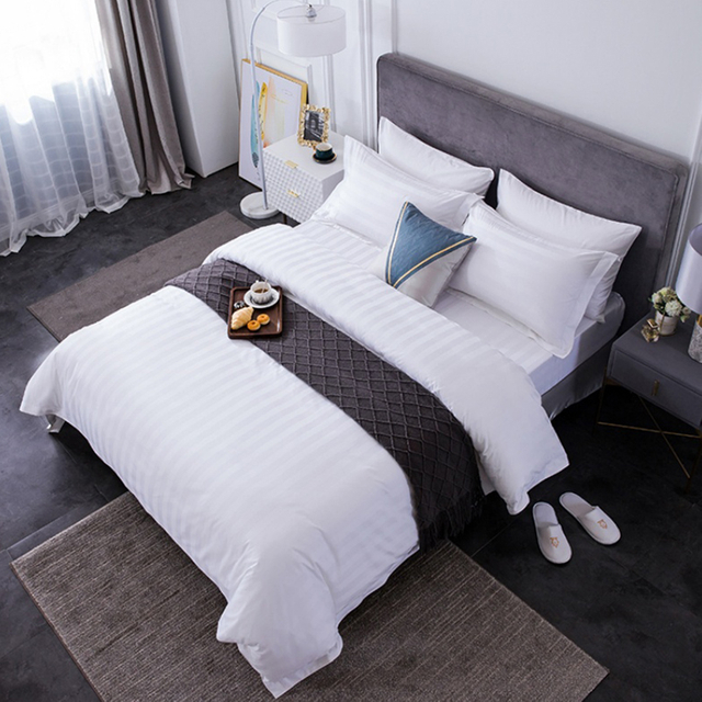 Hotel Supplies Luxury Bed Linen Sets King Size 3cm Stripe Bedding Set