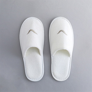 Luxury Custom Slippers Velvet Closed Toe Style 5 Star Hotel Spa