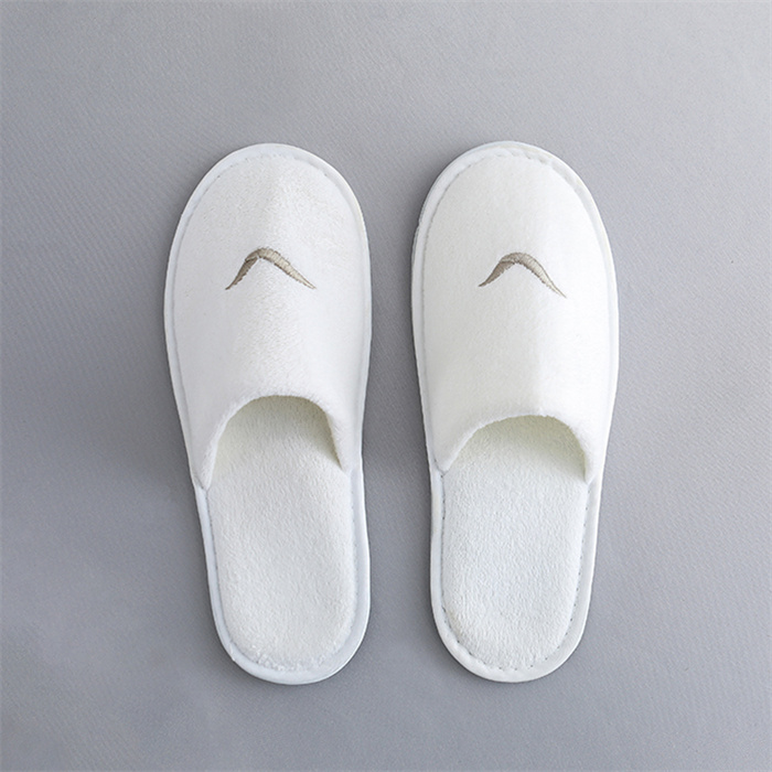 Luxury Custom Slippers Velvet Closed Toe Style 5 Star Hotel Spa