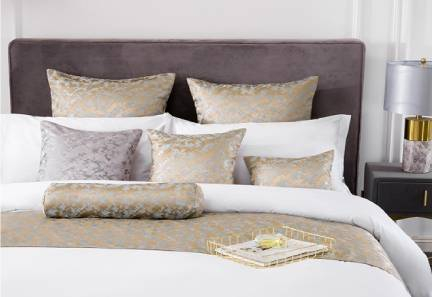 What Bed Linen Do Hotels Use for a Luxurious Sleep.jpg